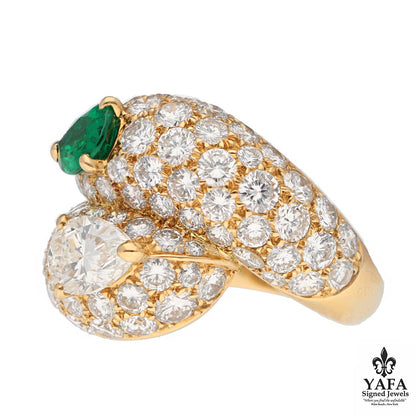 Cartier 'Toi Et Moi' Emerald and Diamond Ring