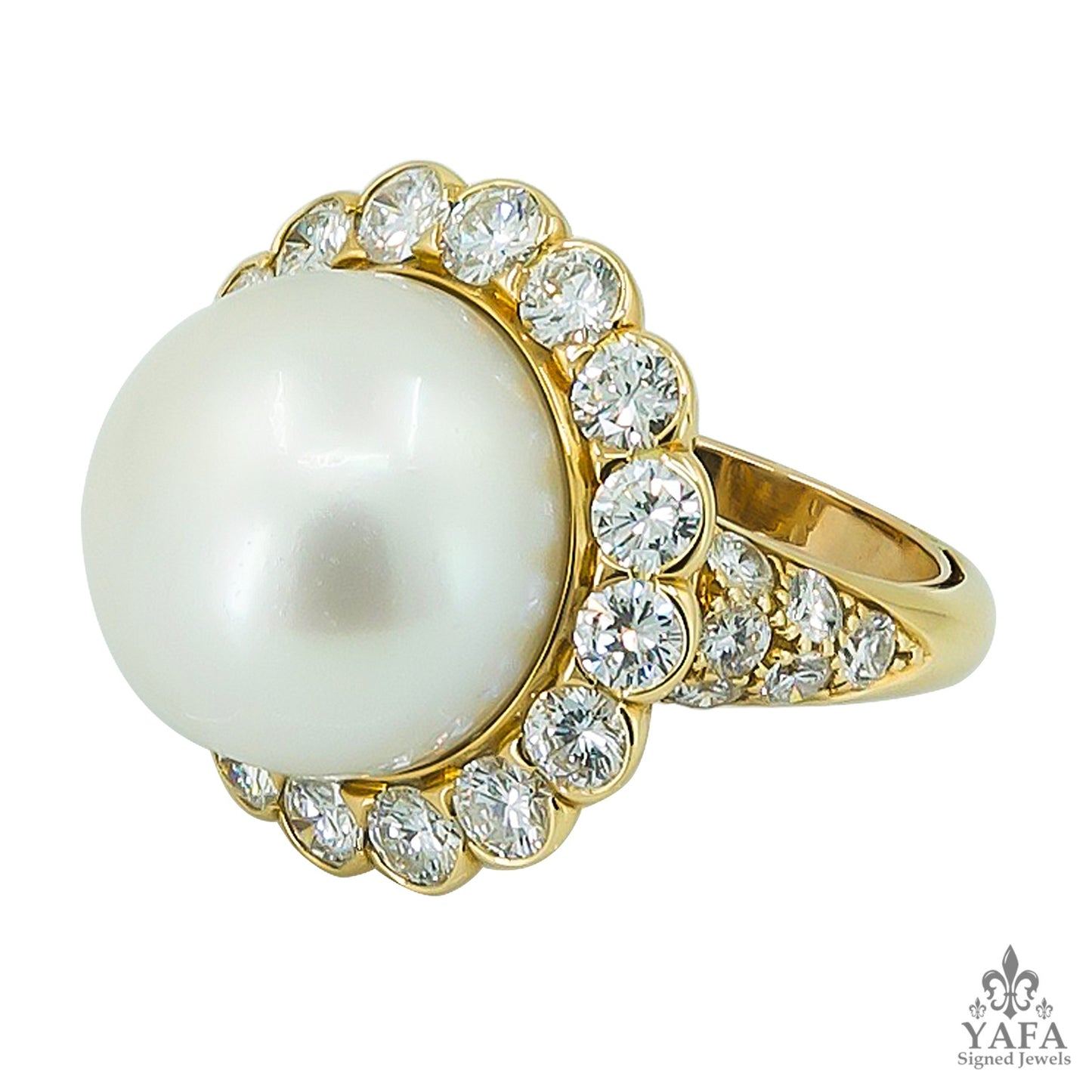 VAN CLEEF & ARPELS South Sea Pearl Diamond Ring