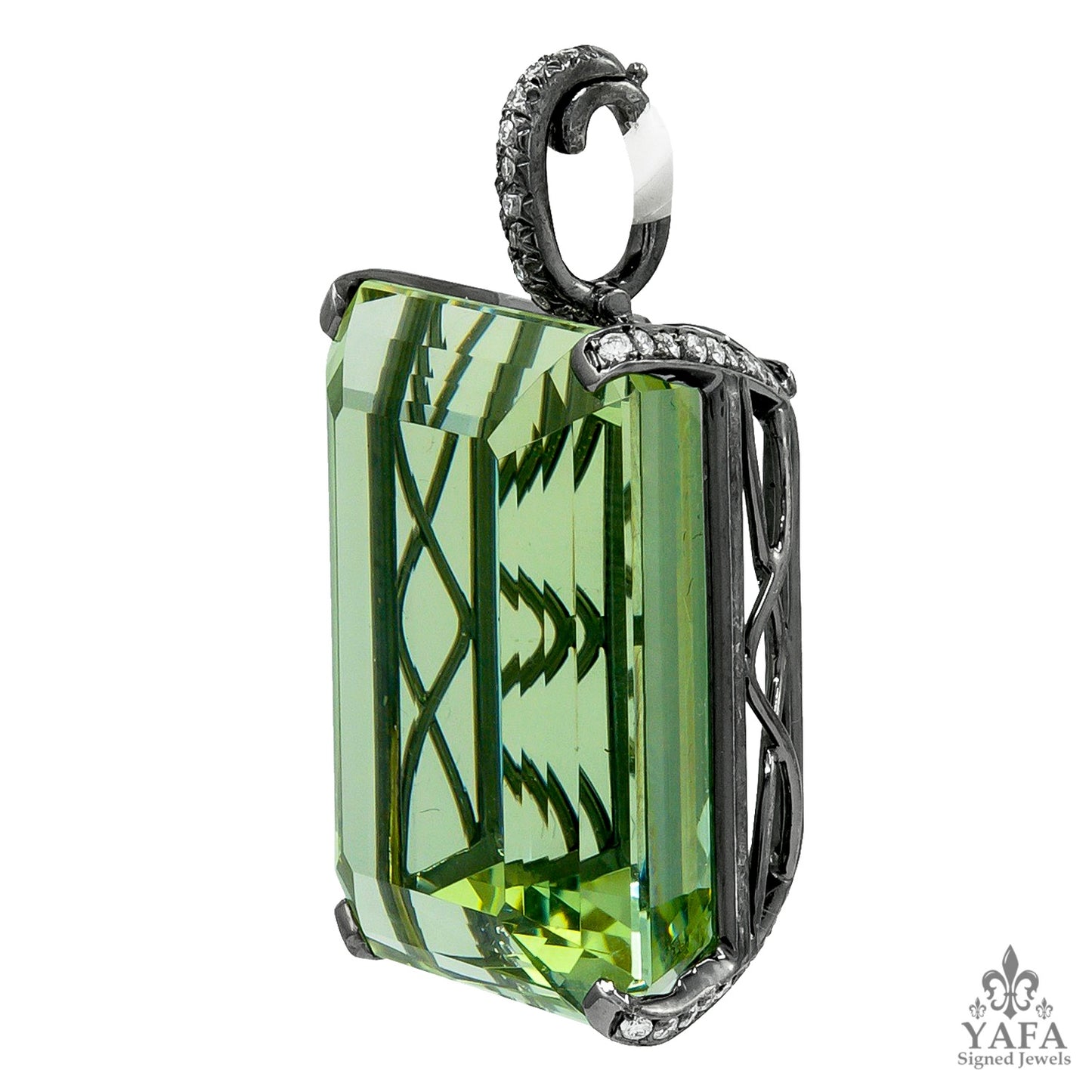 HAUME Green Beryl Diamond Pendant Brooch