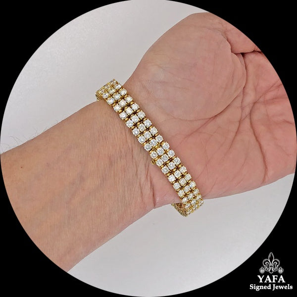 PIAGET 18mm Diamond Halo Bracelet Watch