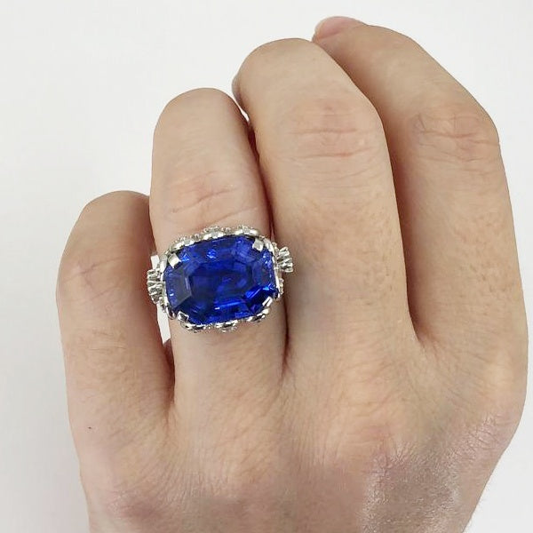 Contemporary Ceylon Sapphire Diamond Ring 14.67 cts