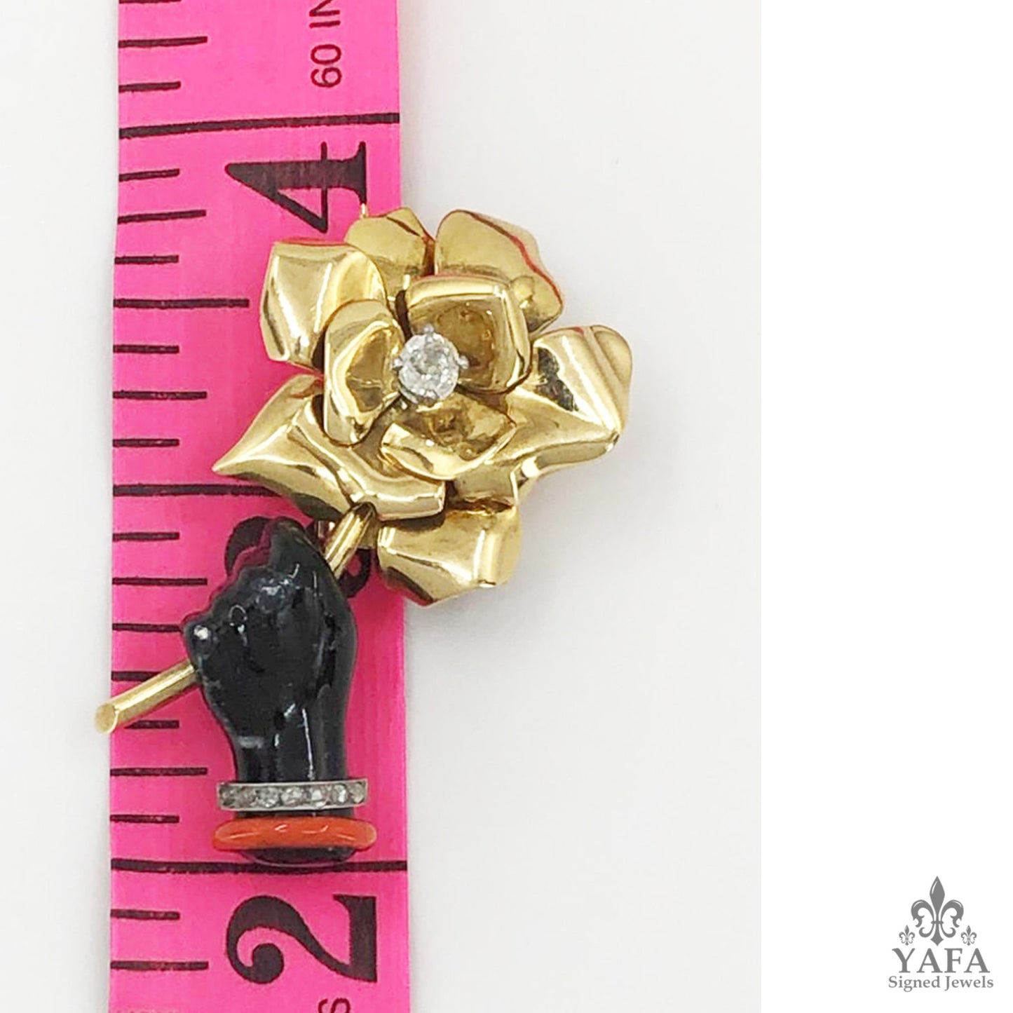 CARTIER Diamond Flower Enamel Coral Hand Brooch