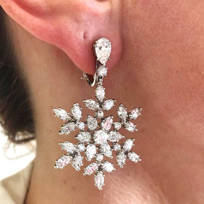 HARRY WINSTON Diamond Snowflake Drop Earrings