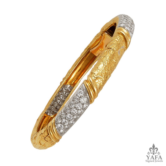 VAN CLEEF & ARPELS Diamond Gold Bracelet