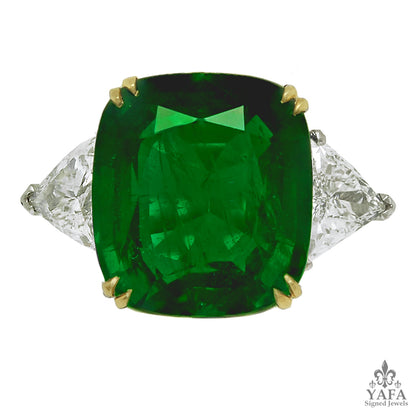 Contemporary Emerald Diamond Ring 11.44 cts