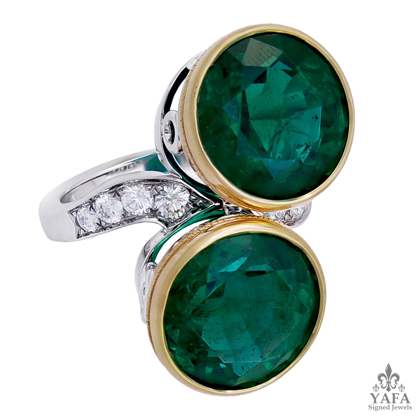 BULGARI Emerald, Diamond Bypass Ring