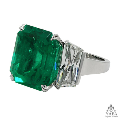 Platinum Colombian Emerald, Diamond Ring