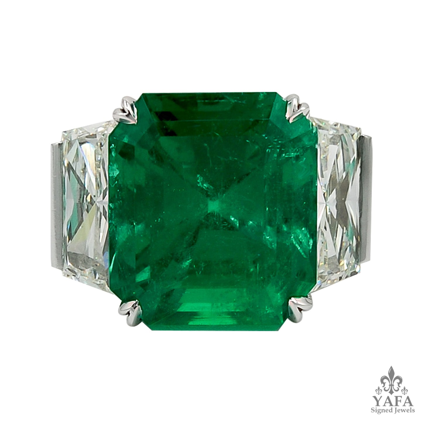 Platinum Colombian Emerald, Diamond Ring
