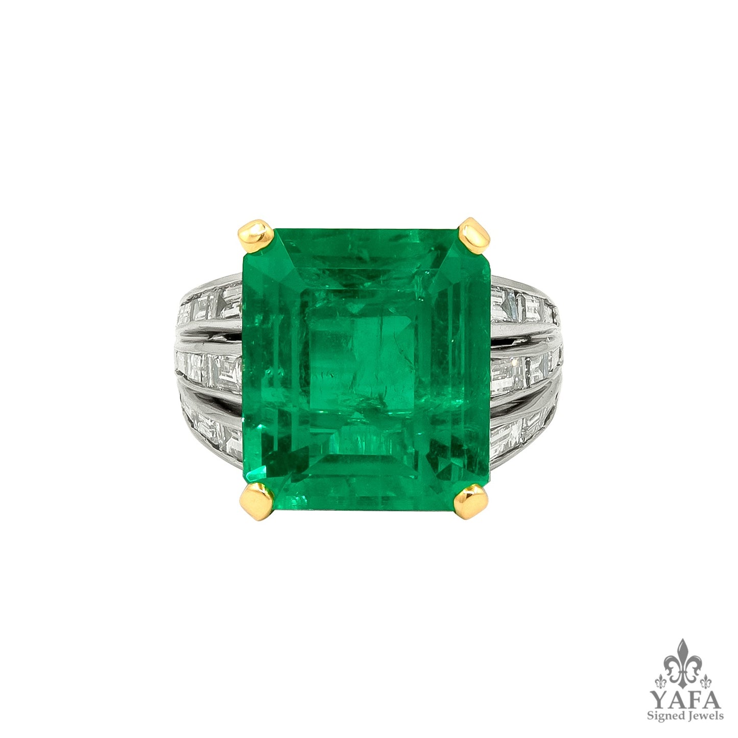 VAN CLEEF & ARPELS Colombian Emerald, Diamond Ring