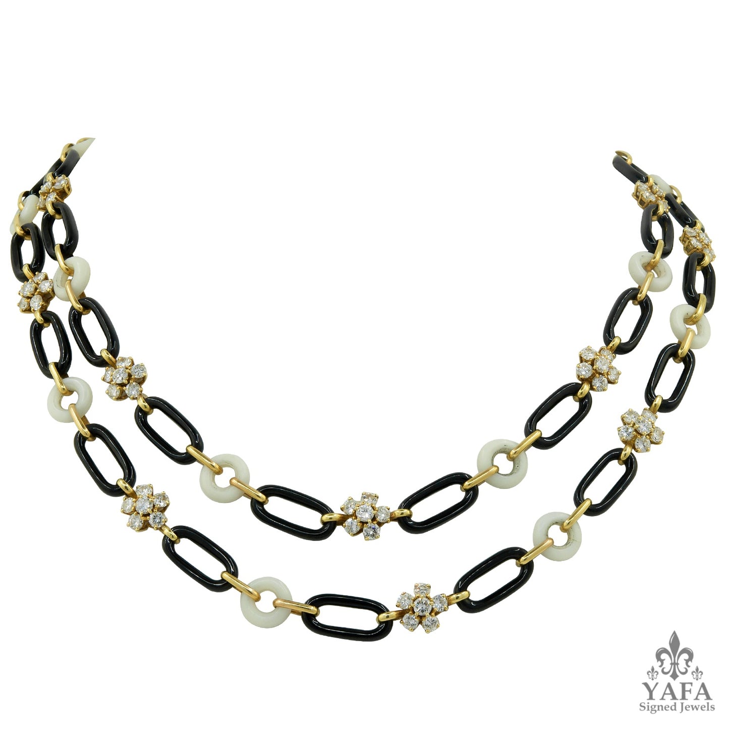 VAN CLEEF & ARPELS Diamond, Onyx and Coral Necklace