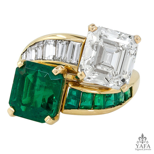 Colombian Emerald, Diamond TOI ET MOI Ring
